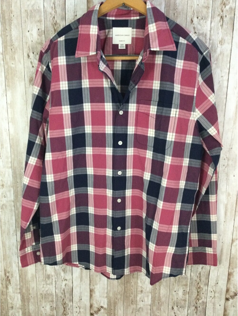 American Eagle Outfitters Men 100% Cotton Plaid Classic Fit Button Up Shirt